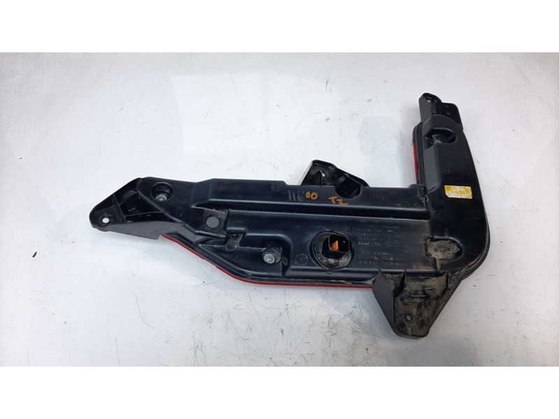 Recambio de piloto trasero izquierdo paragolpes para ssangyong rexton limited 4x4 referencia OEM IAM 8390336010  