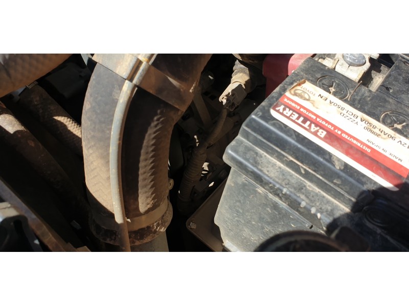 Recambio de alternador para toyota hilux vii 2.4 d referencia OEM IAM 270600L170  