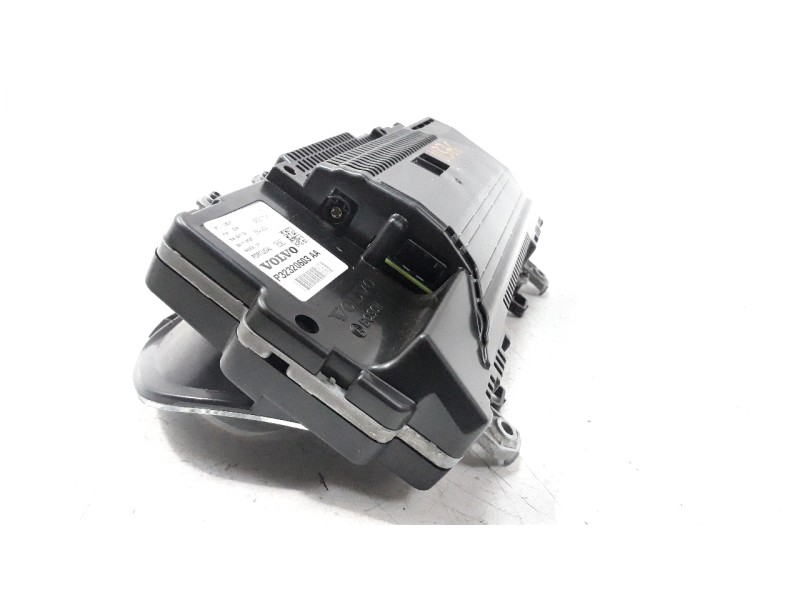Recambio de cuadro instrumentos para volvo xc60 referencia OEM IAM 36013031  