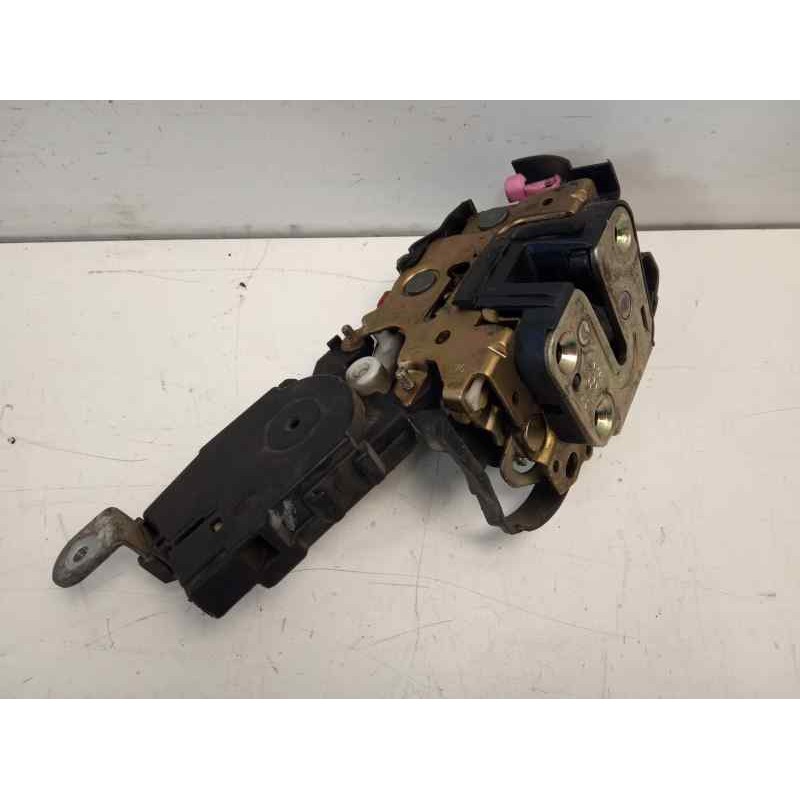 Recambio de cerradura puerta delantera derecha para subaru legacy berl./familiar b12 (be/bh) 2.5 16v cat referencia OEM IAM   