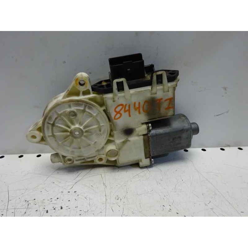Recambio de motor elevalunas trasero izquierdo para citroen c4 berlina sx referencia OEM IAM 0130822239 1137328165 