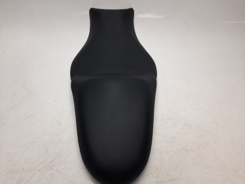 Recambio de asiento para kawasaki versys 650 versys 650 referencia OEM IAM 530660443MA  