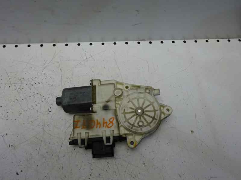 Recambio de motor elevalunas trasero izquierdo para citroen c4 berlina sx referencia OEM IAM 0130822239 1137328165 