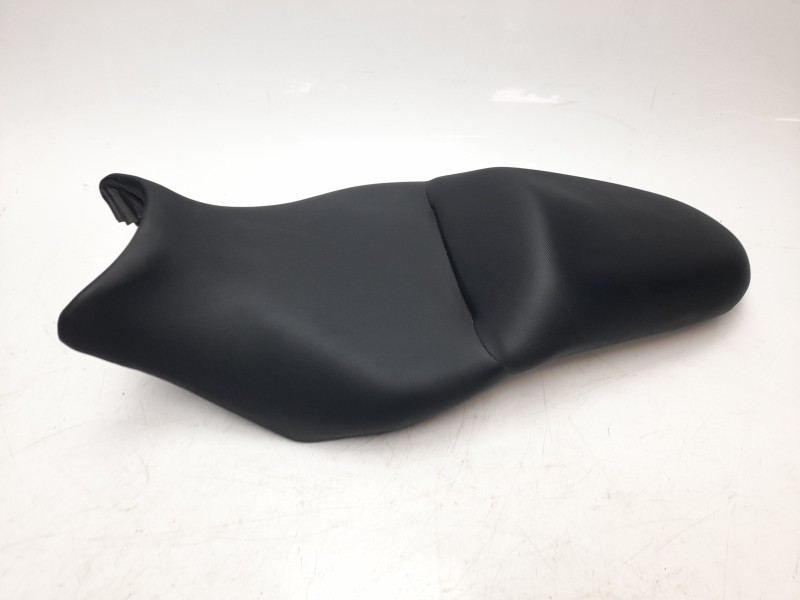 Recambio de asiento para kawasaki versys 650 versys 650 referencia OEM IAM 530660443MA  