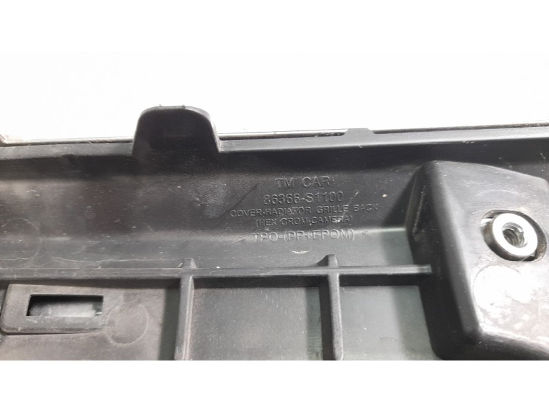 Recambio de rejilla delantera para hyundai santa fe 2.2 crdi cat referencia OEM IAM 96366S1100  