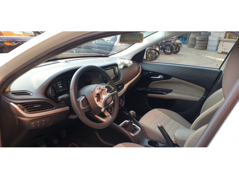 fiat tipo ii (356) sedan del año 2016