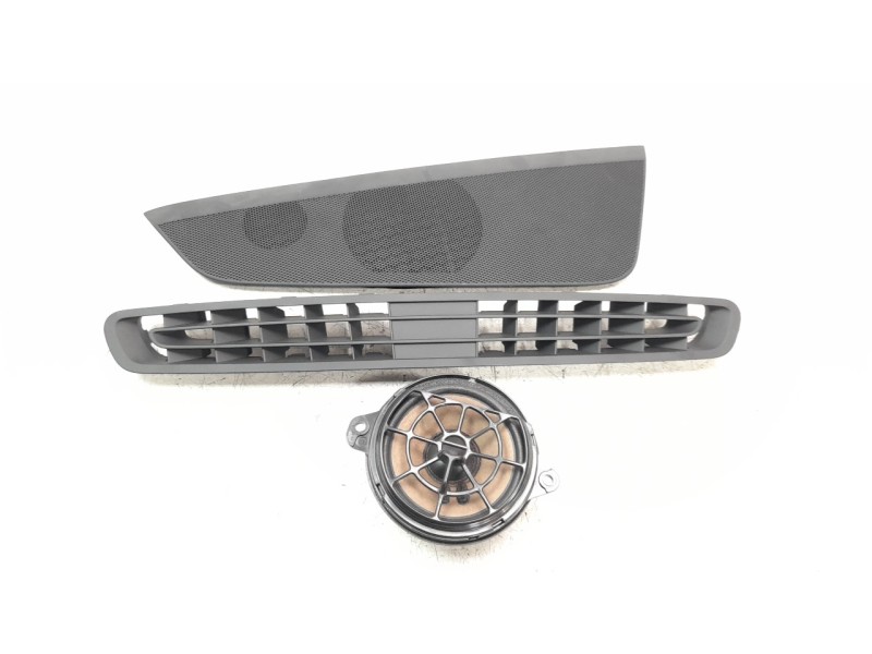 Recambio de moldura para audi q7 4mg referencia OEM IAM 4M0035416  