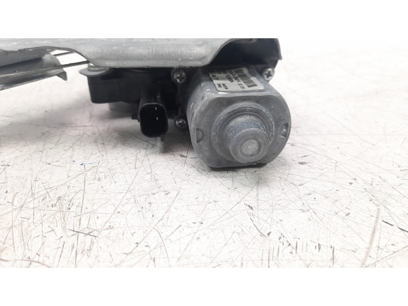 Recambio de elevalunas trasero derecho para ssangyong rexton limited 4x4 referencia OEM IAM 7332136000  