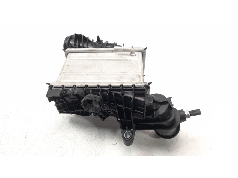 Recambio de intercooler para volvo xc60 referencia OEM IAM 32138750  