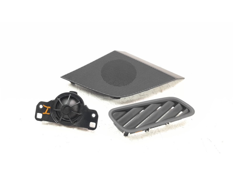 Recambio de moldura para audi q7 4mg referencia OEM IAM 4M0035399  