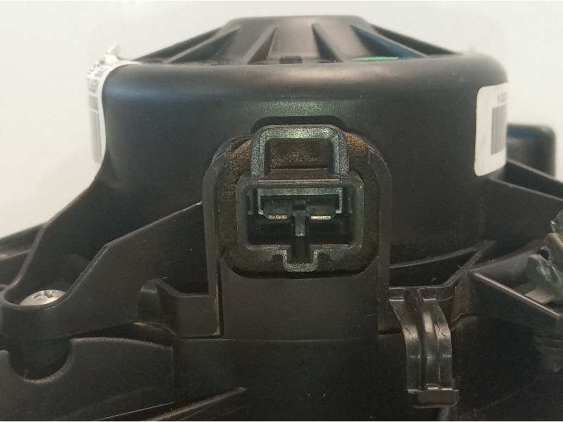 Recambio de ventilador calefaccion para opel insignia berlina cosmo referencia OEM IAM 5242673401 A082230612 