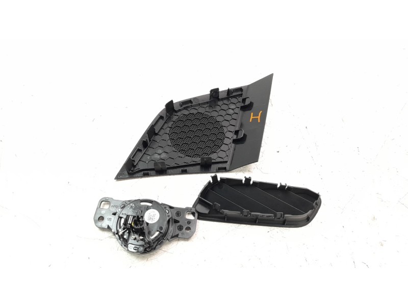 Recambio de moldura para audi q7 4mg referencia OEM IAM 4M0035399  