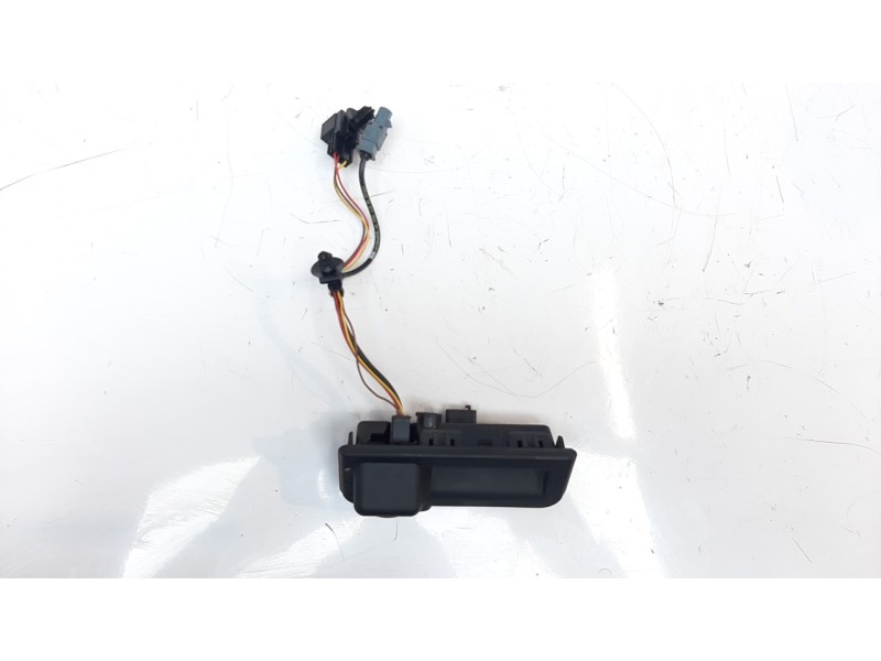 Recambio de maneta exterior porton para volkswagen t-cross 1.0 tsi referencia OEM IAM 2GM827566  