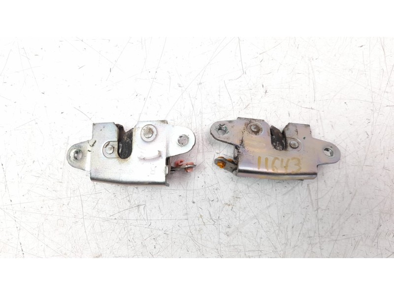 Recambio de cerradura maletero / porton para toyota hilux vii 2.4 d referencia OEM IAM 657800K010  