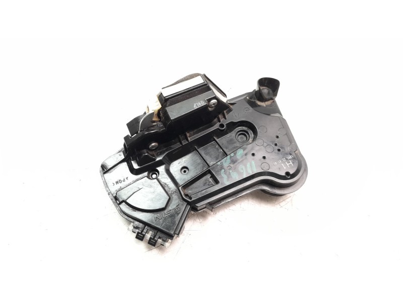 Recambio de cerradura puerta delantera derecha para toyota hilux vii 2.4 d referencia OEM IAM 6903002480  