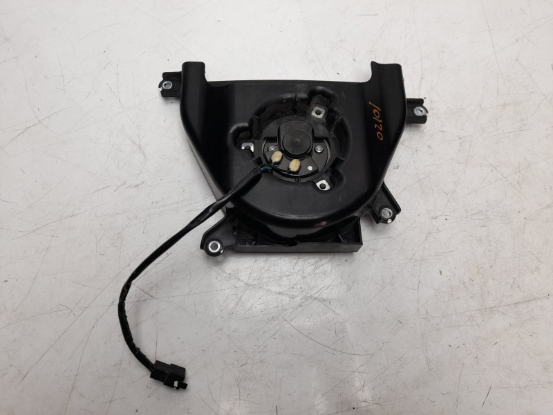 Recambio de electroventilador para kawasaki versys 650 versys 650 referencia OEM IAM 852719  