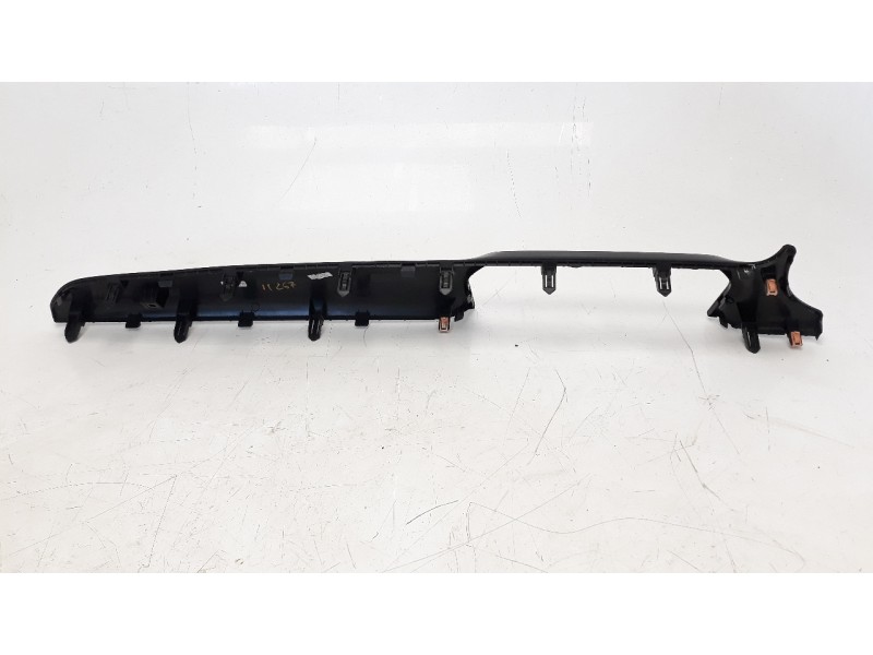 Recambio de moldura para suzuki vitara 1.6 ddis comfort 4x4 referencia OEM IAM 7382254P3  