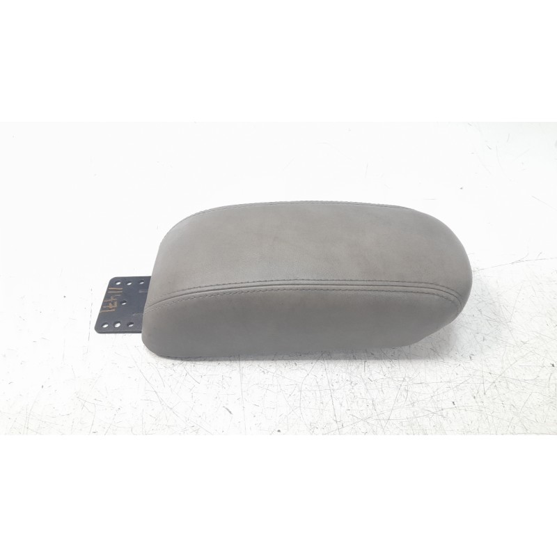 Recambio de apoyabrazos central para fiat tipo ii (356) sedan 1.6 jtdm 16v referencia OEM IAM 7356312980E  