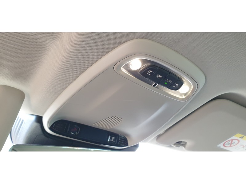 Recambio de luz interior para volvo xc60 referencia OEM IAM 31479608  