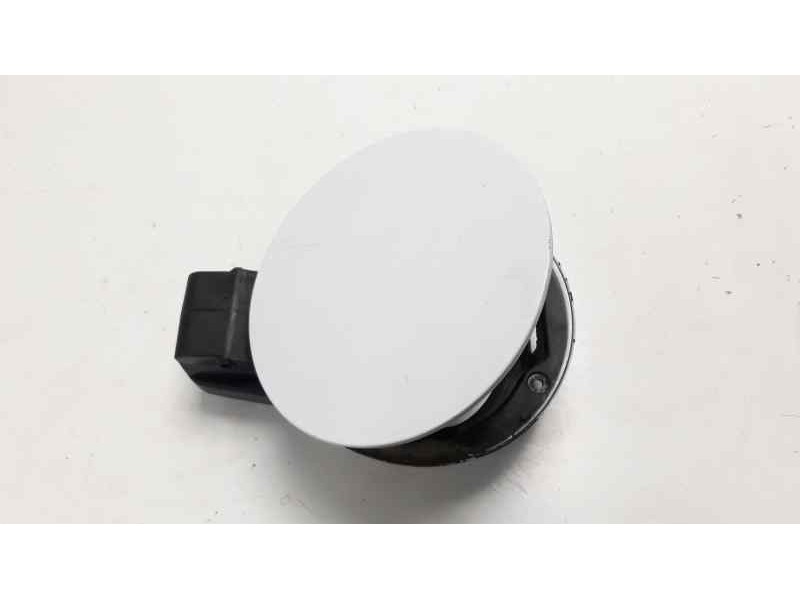 Recambio de tapa exterior combustible para kia pro_cee´d drive referencia OEM IAM 310301H800  