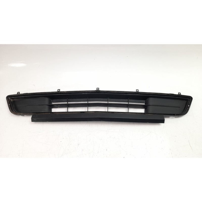 Recambio de rejilla paragolpes central para ford mustang 5.0 ti-vct v8 cat referencia OEM IAM FR3B17K945CE  
