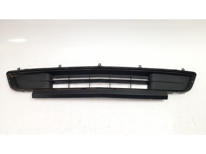 Recambio de rejilla paragolpes central para ford mustang 5.0 ti-vct v8 cat referencia OEM IAM FR3B17K945CE  
