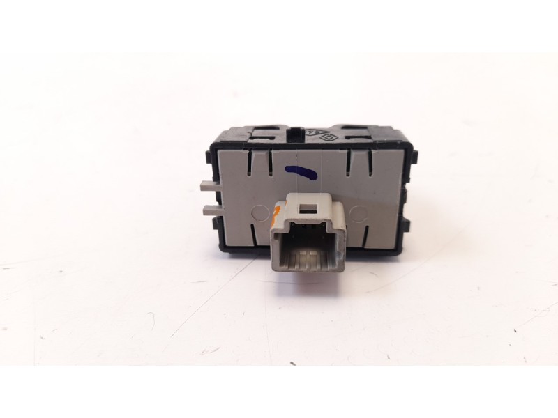 Recambio de interruptor para renault captur 1.5 dci diesel fap energy referencia OEM IAM 255502964R  