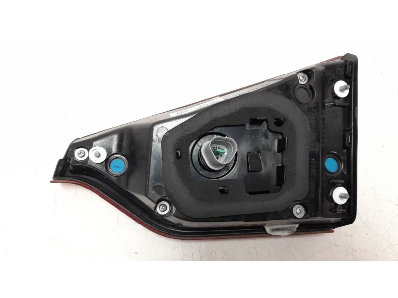 Recambio de piloto trasero izquierdo interior para ssangyong rexton limited 4x4 referencia OEM IAM 8360336000  