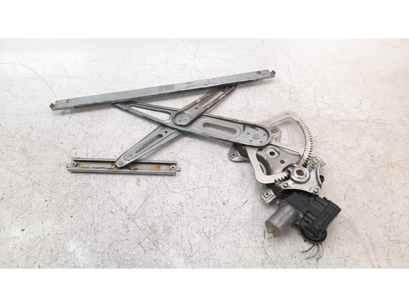 Recambio de elevalunas delantero izquierdo para toyota hilux vii 2.4 d referencia OEM IAM 698200K280  