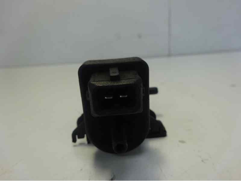 Recambio de valvula aire adicional para renault megane ii berlina 3p 1.9 dci diesel referencia OEM IAM 7700113709  