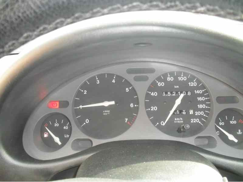 opel tigra del año 2000