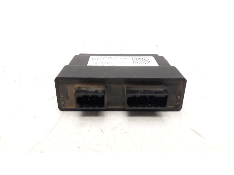 Recambio de centralita luces para yamaha mt-07 referencia OEM IAM BAT8430000  