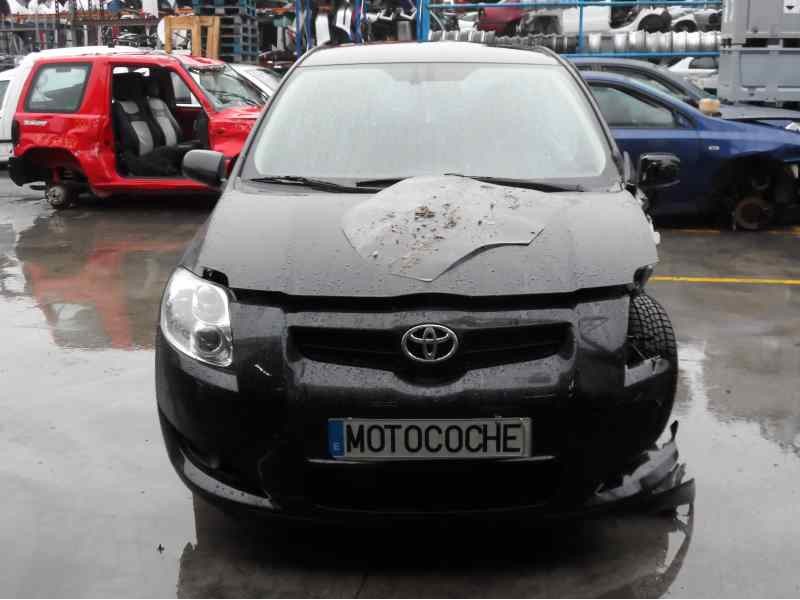 toyota auris del año 2008