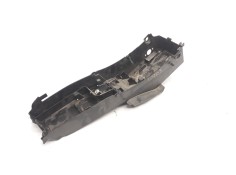 Recambio de moldura para yamaha mt-07 referencia OEM IAM BAT8212B00  