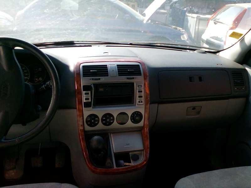 kia carnival ii del año 2004