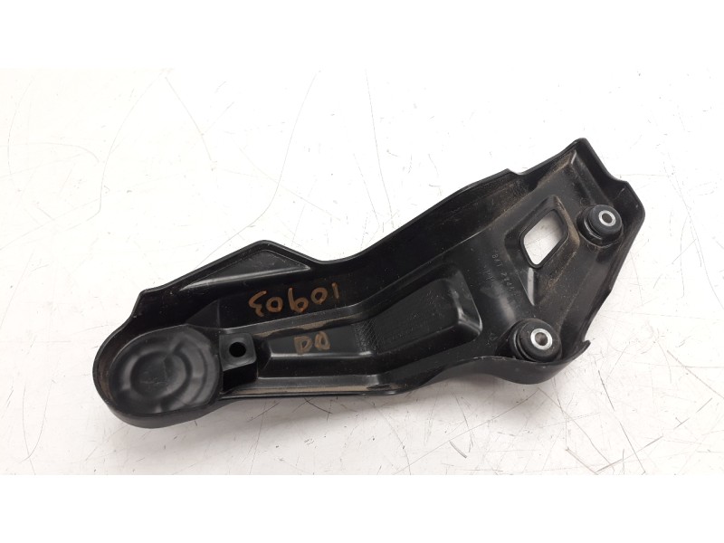 Recambio de moldura para yamaha mt-07 referencia OEM IAM BAT27463  