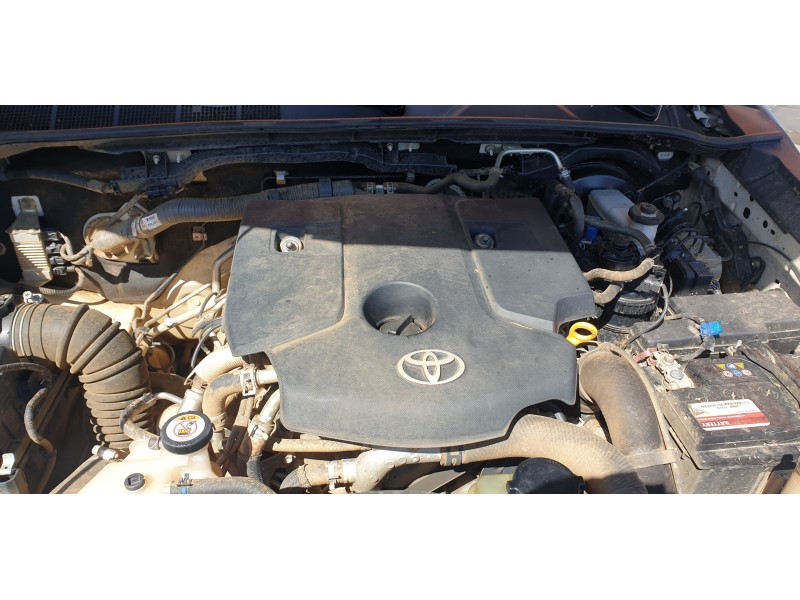 Recambio de motor arranque para toyota hilux vii 2.4 d referencia OEM IAM 281000L052 ARF630304 S70343