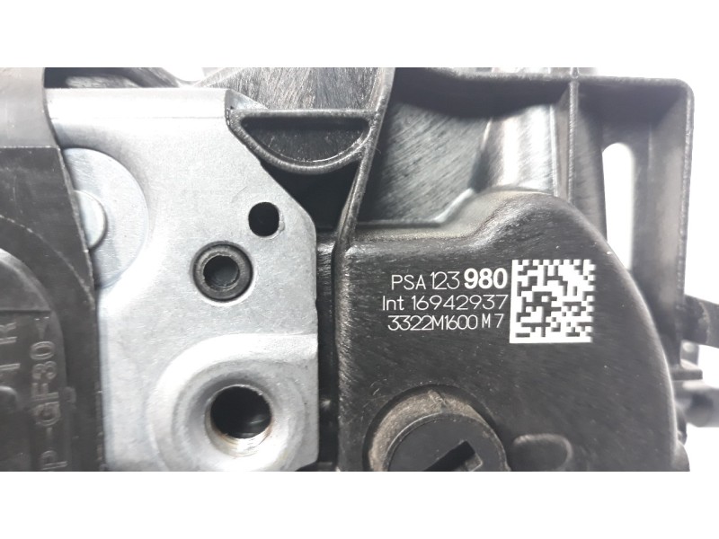 Recambio de cerradura puerta delantera derecha para citroen c3 1.5 blue-hdi fap referencia OEM IAM 16942937  