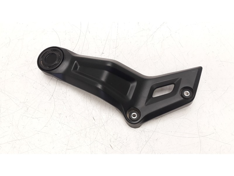 Recambio de moldura para yamaha mt-07 referencia OEM IAM BAT27453  