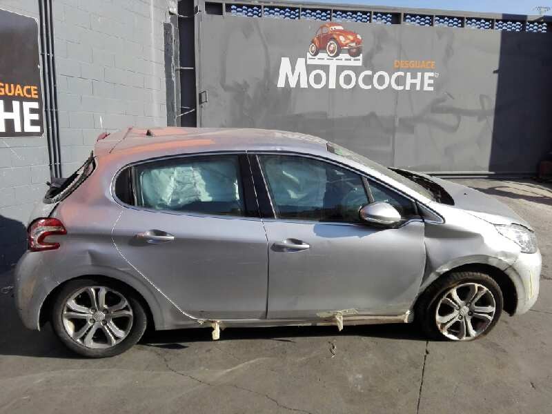 peugeot 208 del año 2013