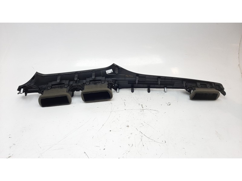 Recambio de moldura para hyundai i20 active 1.0 tgdi cat referencia OEM IAM 84795Q0000  