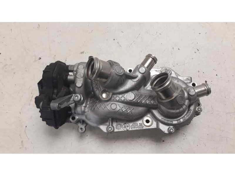 Recambio de bomba aceite para volkswagen t-roc sport referencia OEM IAM 05E121117D 04E907593 