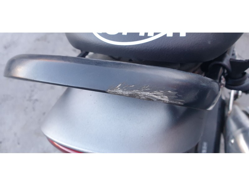 Recambio de agarradera trasera para triumph speed 400 referencia OEM IAM AGARRADERATRAS  