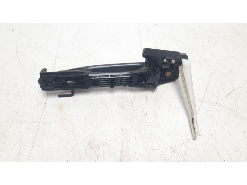 Recambio de maneta exterior trasera derecha para toyota land cruiser (j12) 3.0 turbodiesel referencia OEM IAM 6921128070C1  