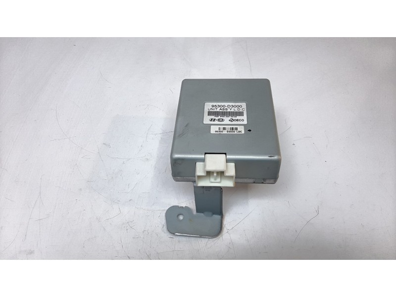 Recambio de modulo electronico para hyundai tucson classic blue referencia OEM IAM 95300D3000  