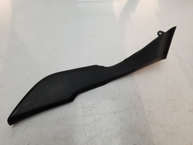 Recambio de moldura para kawasaki versys 650 versys 650 referencia OEM IAM 360010612  