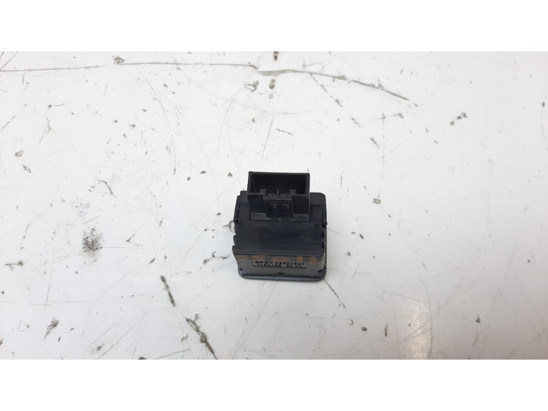 Recambio de interruptor para volkswagen golf vii lim. 1.6 16v tdi dpf referencia OEM IAM 5G0941333B  