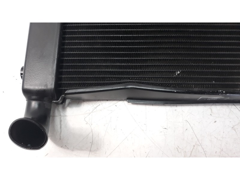 Recambio de radiador agua para honda cb 650r referencia OEM IAM 19010MKND51  