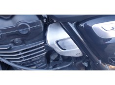 Recambio de moldura para triumph speed 400 referencia OEM IAM   