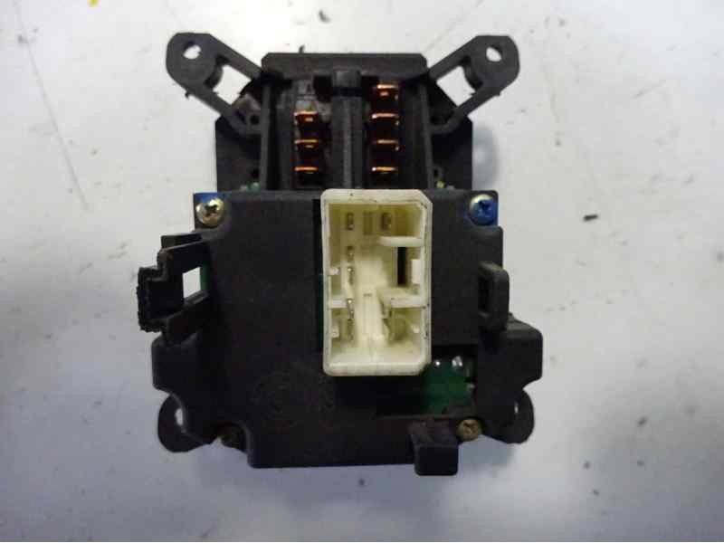Recambio de warning para lancia lancia y 1.2 cat referencia OEM IAM 715503635  